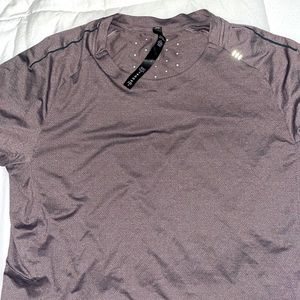 Lululemon T-shirt